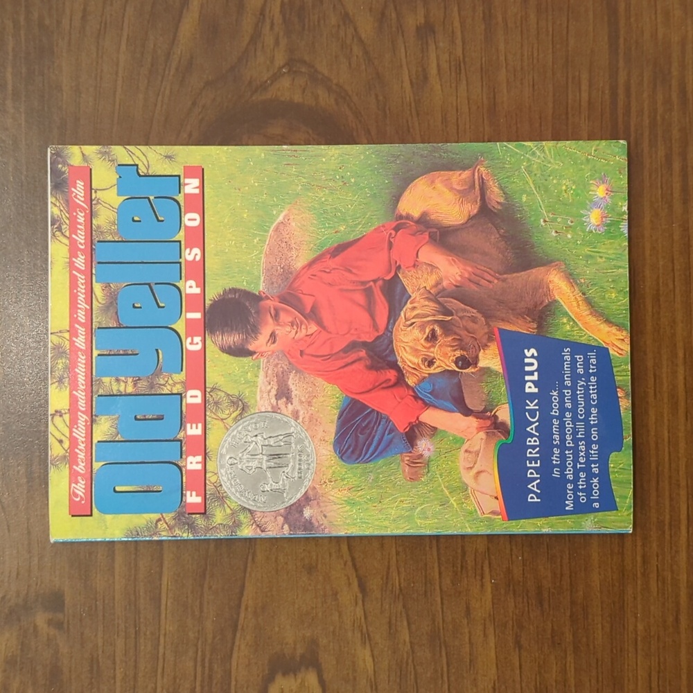Old Yeller Paperback Book
